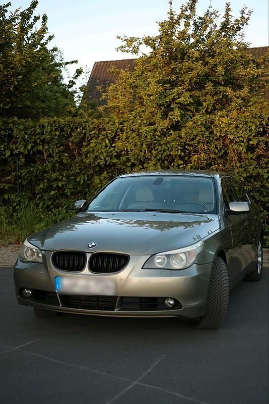 Grün Gebraucht 2004 BMW 525 Limousine | 4.000 € (Guter Preis) - Bild 1/4