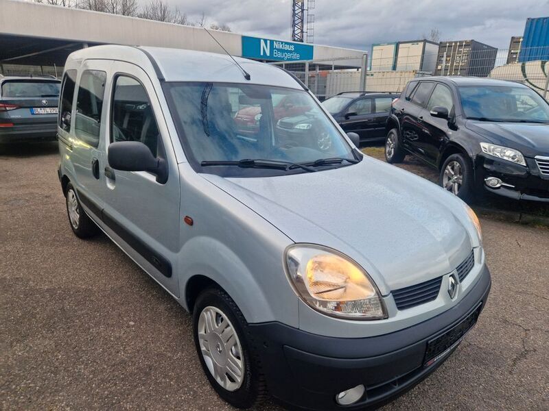 Grau Gebraucht 2004 Renault Kangoo Expression Van / Kleinbus | 3.499 € (Fairer Preis) - Bild 1/4