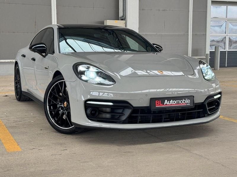 Gebraucht Porsche Panamera 4S Chrono 553 PS (406 kW) 2021 Grau Limousine