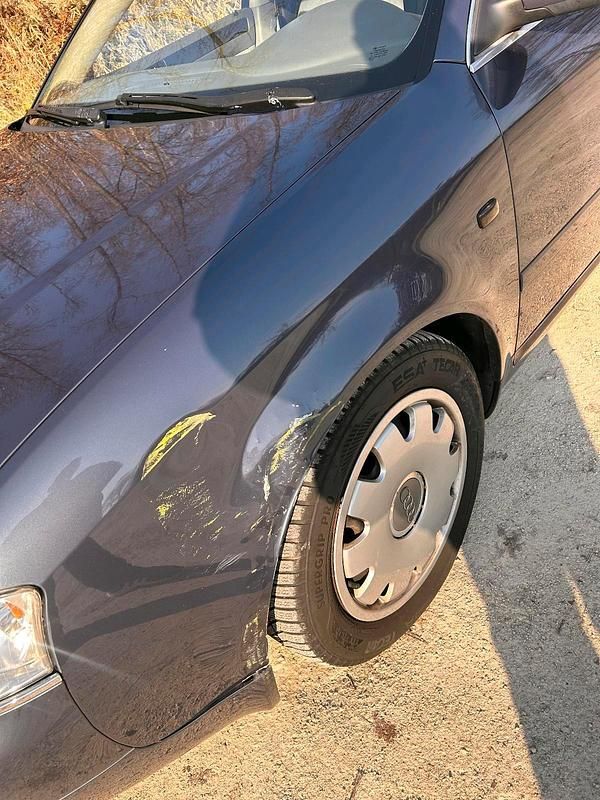 Używany Audi A6 150 KM (110 kW) 2003 Niebieski Kombi