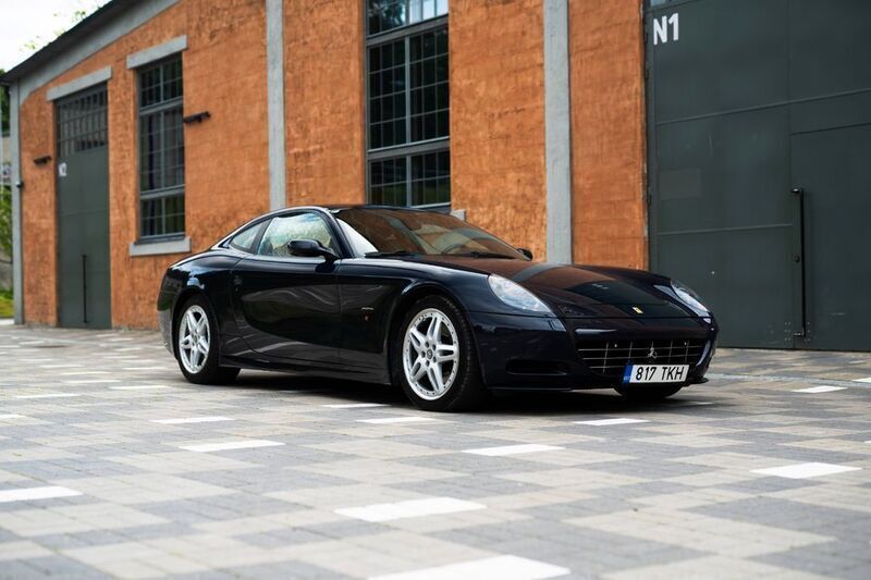 Blau Gebraucht 2006 Ferrari 612 Coupé | 69.500 € - Bild 1/4