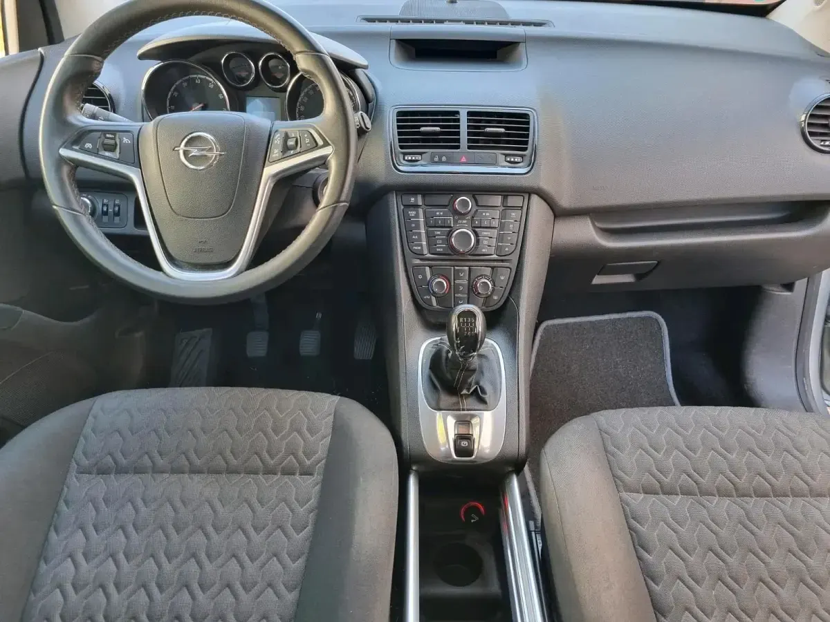 Gebraucht Opel Meriva 120 PS (88 kW) 2013 Silber Van / Kleinbus