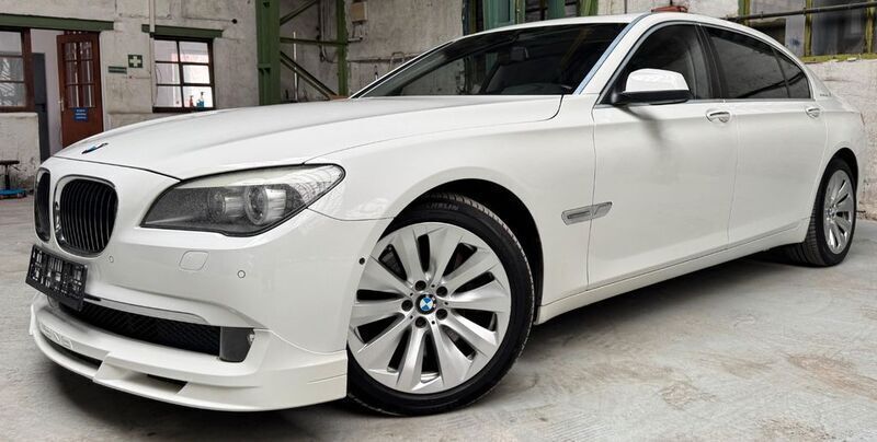 Weiß Gebraucht 2012 BMW ActiveHybrid 7 Comfort Edition Limousine | 24.990 € - Bild 1/4