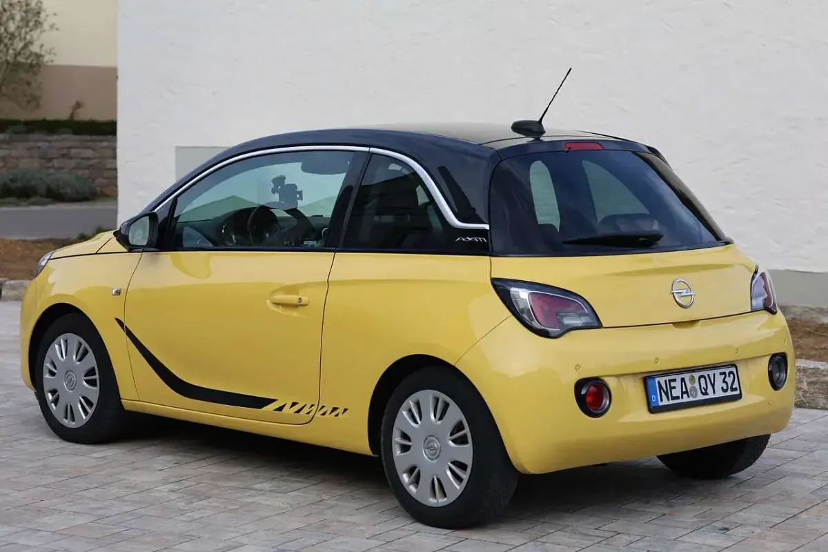 Second-hand Opel Adam Jam 87 CP (63 kW) 2016 Galben Hatchback