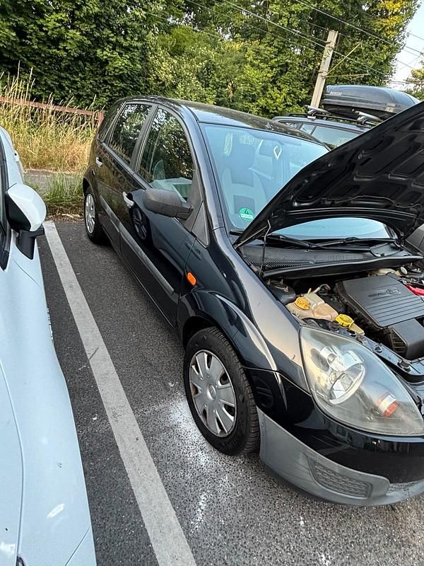 Gebraucht Ford Fiesta 75 PS (55 kW) 2006 Schwarz Kleinwagen