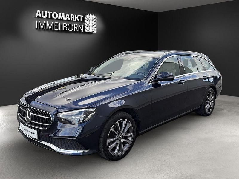 Gebraucht Mercedes E200 211 PS (155 kW) 2022 Blau (metallic) Kombi