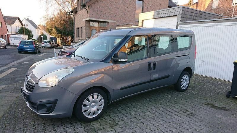 Gebraucht Opel Combo Selection 105 PS (77 kW) 2013 Grau Van / Kleinbus