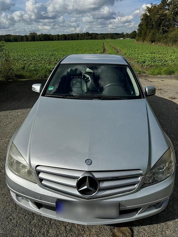 Gebraucht Mercedes C200 184 PS (135 kW) 2009 Silber Limousine