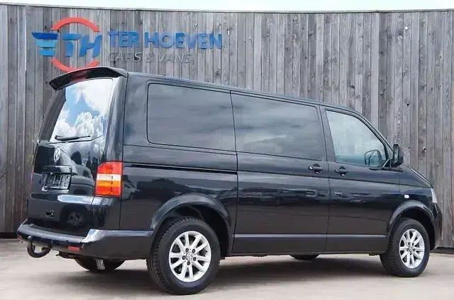Second-hand VW Transporter 131 CP (96 kW) 2006 Negru Van