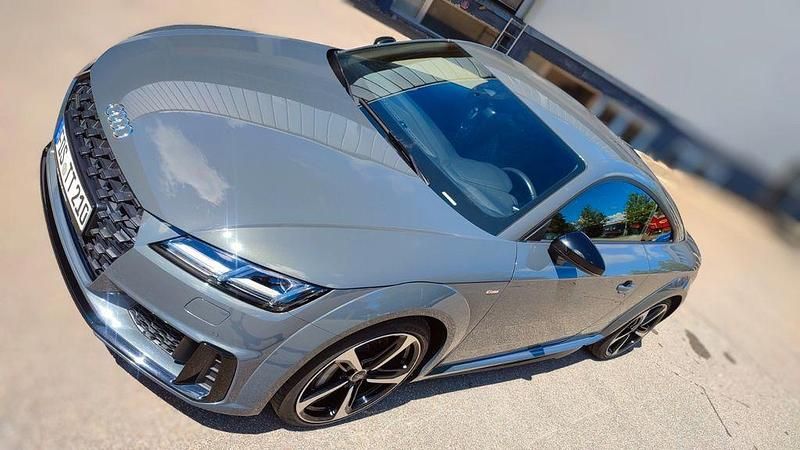 Gebraucht Audi TT Ambiente 245 PS (180 kW) 2019 Grau Coupé