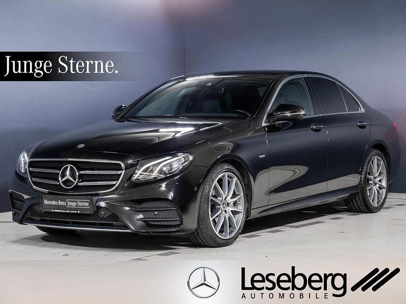 Obsidianschwarz Gebraucht 2020 Mercedes E200 AMG Limousine | 32.480 € (Fairer Preis) - Bild 1/4