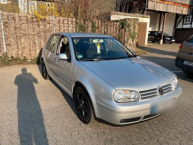 Gebraucht VW Golf IV 2003 Silber Kleinwagen