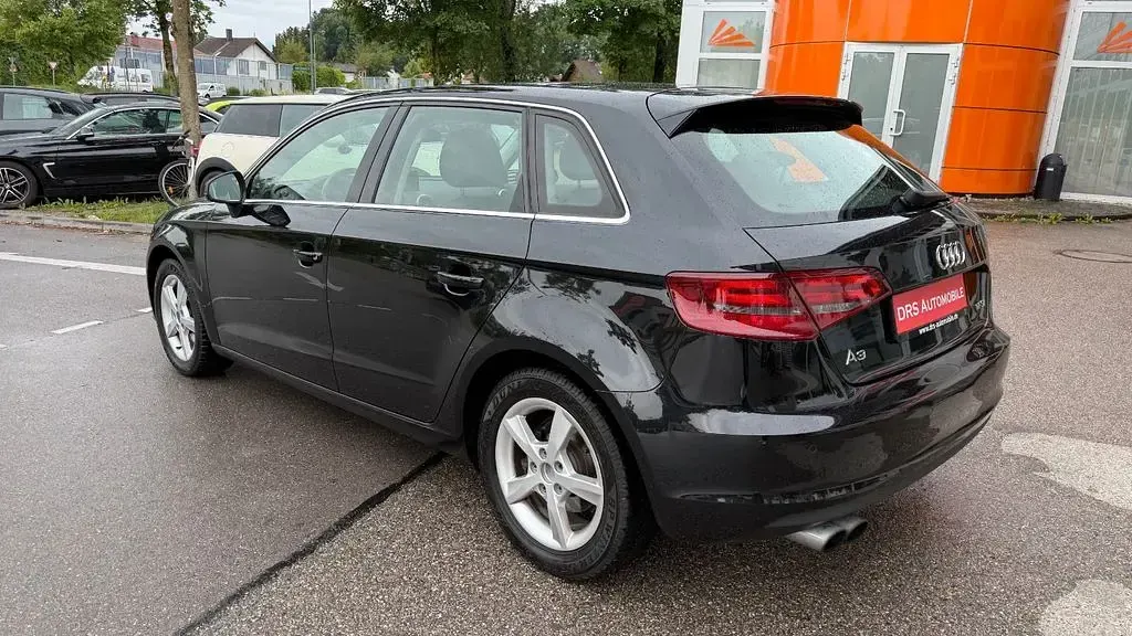 Gebraucht Audi A3 Ambiente 122 PS (89 kW) 2013 Phantomschwarz perleffekt Limousine