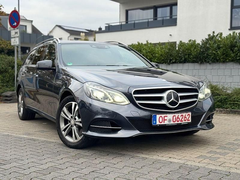 Grau Gebraucht 2014 Mercedes E350 Kombi | 12.470 € (Guter Preis) - Bild 1/4