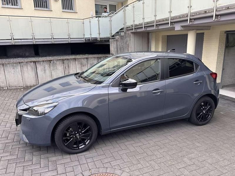 Grau Gebraucht 2024 Mazda 2 Homura-Line Kleinwagen | 17.700 € (Fairer Preis) - Bild 1/4