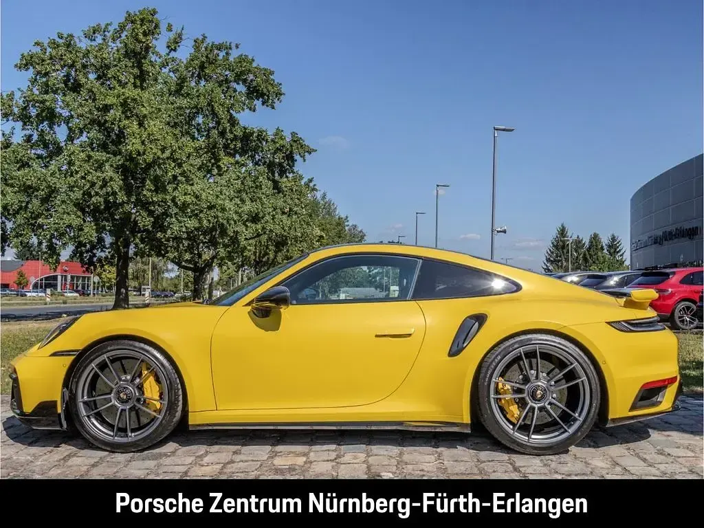 Gebraucht Porsche 911 Turbo S 650 PS (478 kW) 2024 Racinggelb Coupé