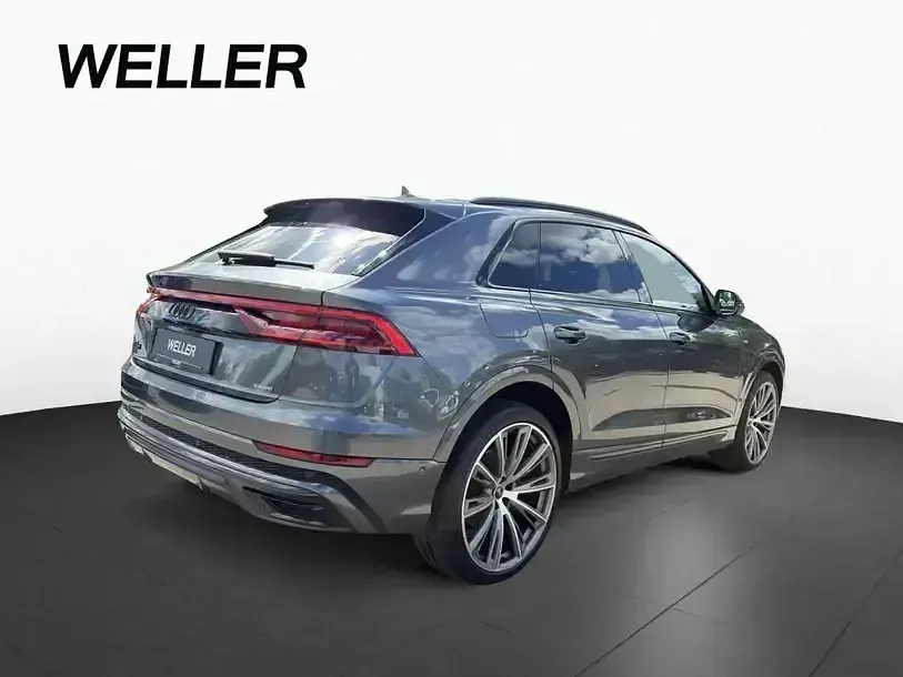 Gebraucht Audi Q8 Comfort 286 PS (210 kW) 2022 Daytonagrau (grau) SUV