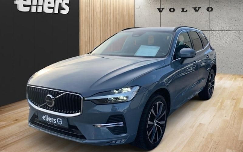 Gebraucht Volvo XC60 Core 197 PS (144 kW) 2022 Grau SUV