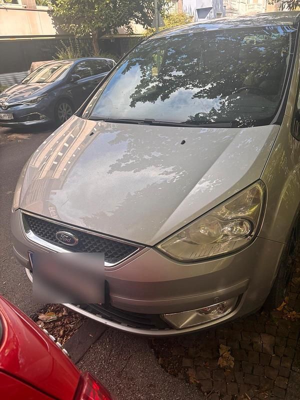 Silber Gebraucht 2008 Ford Galaxy Van / Kleinbus | 3.000 € - Bild 1/4