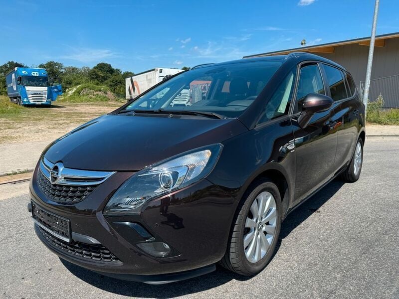 Braun Gebraucht 2016 Opel Zafira Tourer drive Van / Kleinbus | 5.990 € (Fairer Preis) - Bild 1/4