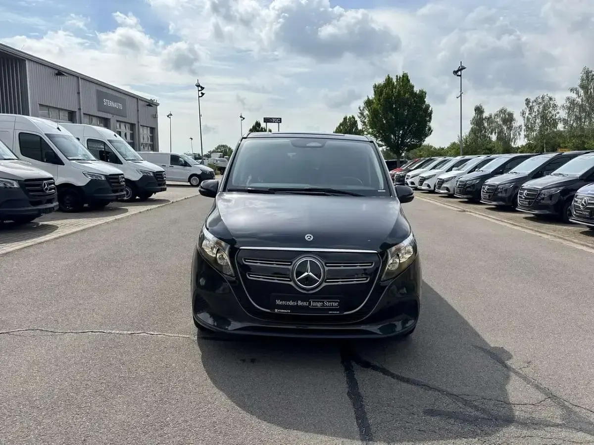 Gebraucht Mercedes EQV250 Long 150 kW (204 PS) 2024 Graphitgrau metallic Van / Kleinbus