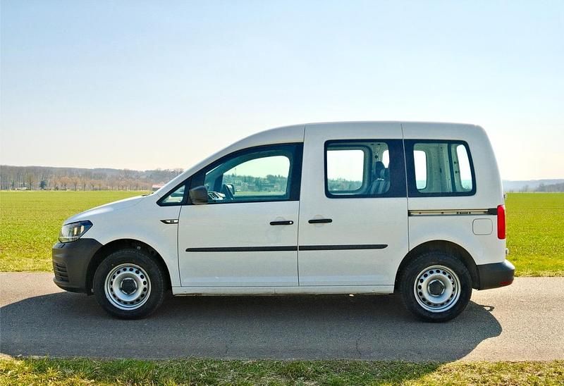 Gebraucht VW Caddy 102 PS (75 kW) 2020 Weiß Van / Kleinbus