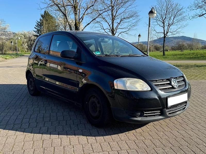 Schwarz Gebraucht 2008 VW Fox Kleinwagen | 590 € (Fairer Preis) - Bild 1/4