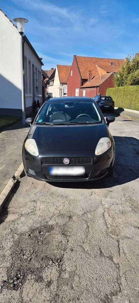 Gebraucht Fiat Punto Pop 69 PS (50 kW) 2011 Schwarz Kleinwagen