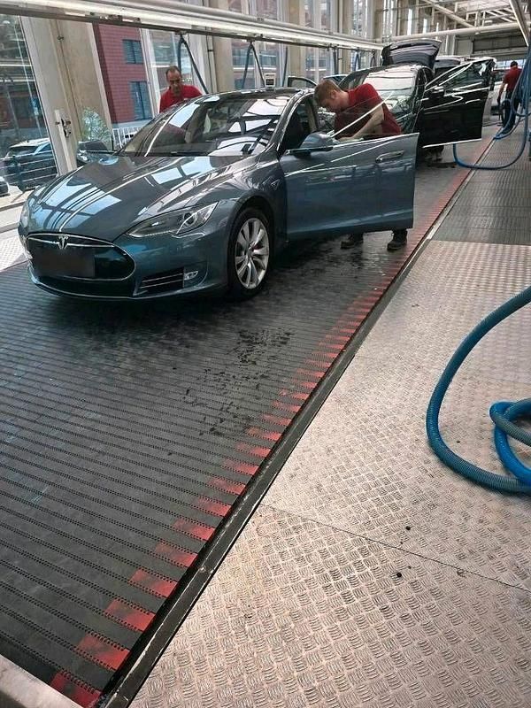 Second-hand Tesla Model S 310 kW (422 CP) 2013 Gri Hatchback