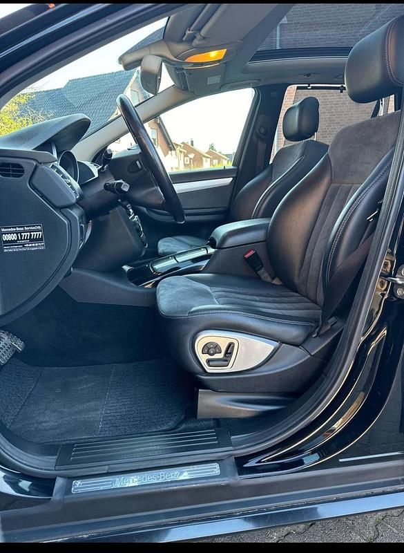 Gebraucht Mercedes R320 254 PS (186 kW) 2008 Schwarz Van / Kleinbus