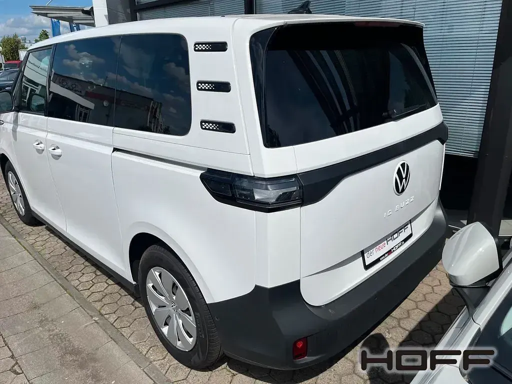 Nowe VW ID. Buzz Freestyle 125 kW (170 KM) 2026 Biały Minivan