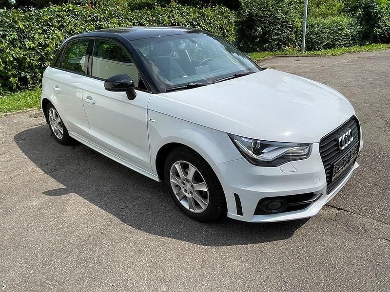 Weiß Gebraucht 2013 Audi A1 Sportback Attraction Kleinwagen | 7.600 € (Fairer Preis) - Bild 1/4