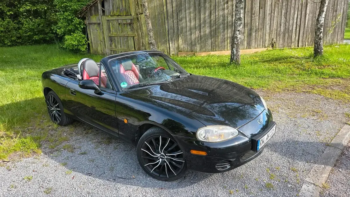 Używany Mazda MX5 115 KM (84 kW) 2001 Czarny Kabriolet