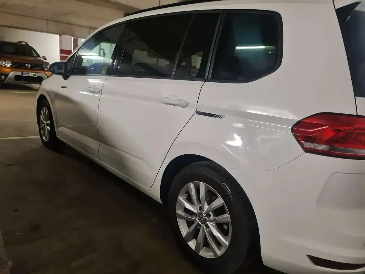 Gebraucht VW Touran Comfortline 110 PS (80 kW) 2016 Van / Kleinbus