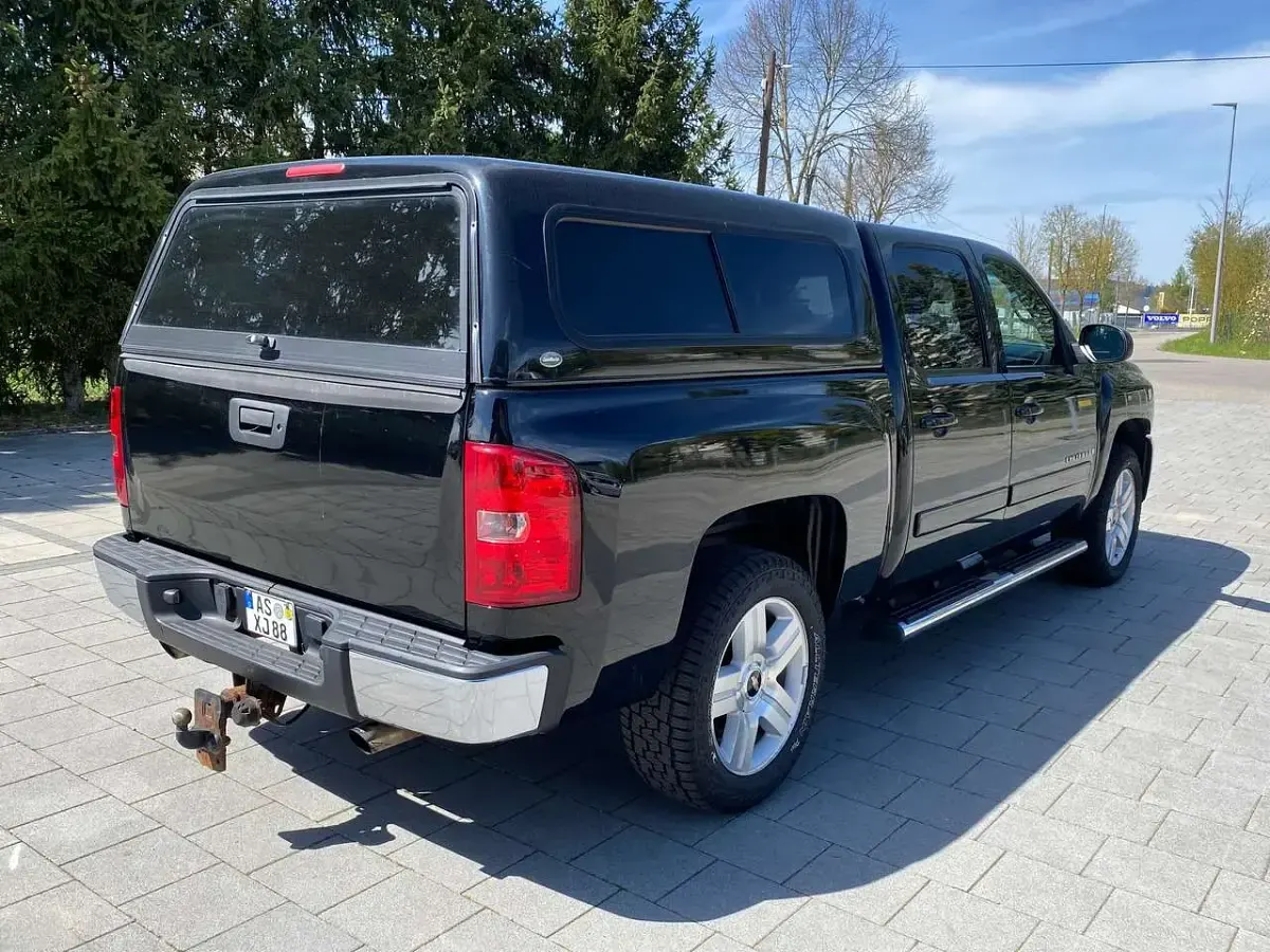 Gebraucht Chevrolet Silverado LTZ 320 PS (235 kW) 2008 Schwarz SUV