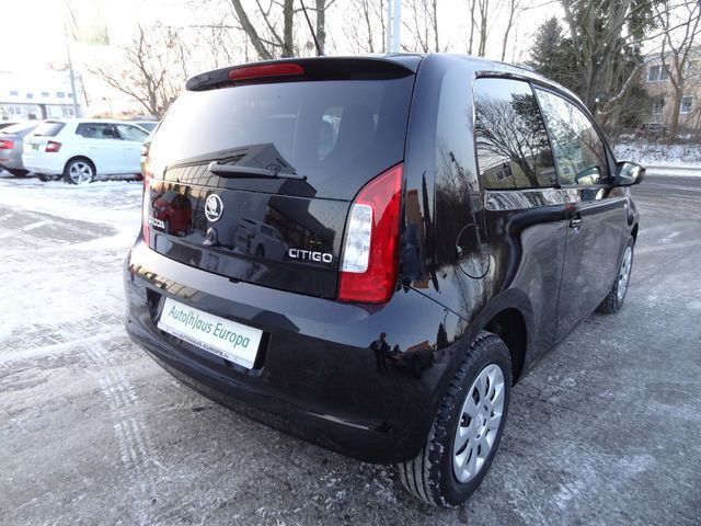 Gebraucht Skoda Citigo 60 PS (44 kW) 2016 Schwarz metallic Kleinwagen