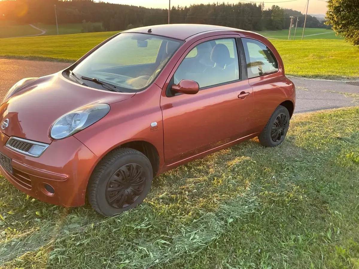 Gebraucht Nissan Micra 65 PS (47 kW) 2008 Rot Kleinwagen