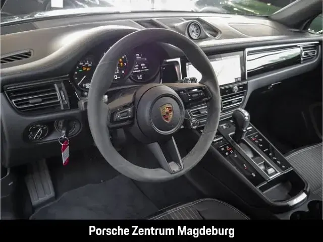 Gebraucht Porsche Macan 265 PS (194 kW) 2024 Schwarz SUV