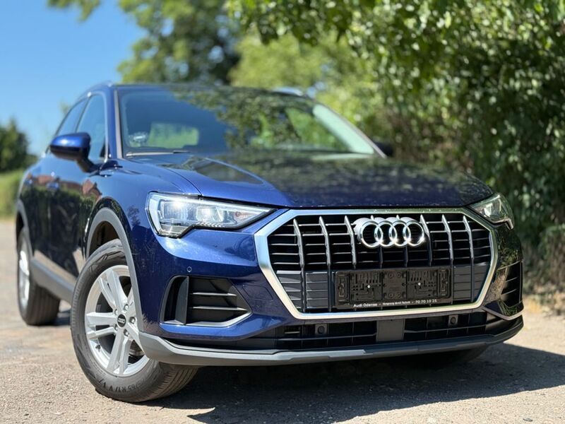 Blau Gebraucht 2021 Audi Q3 Basis SUV | 22.499 € (Superpreis) - Bild 1/4