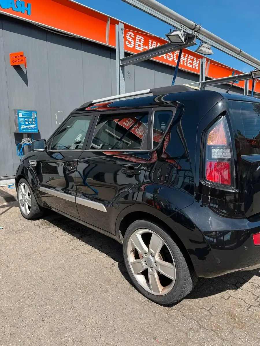 Gebraucht Kia Soul 126 PS (92 kW) 2011 Schwarz SUV