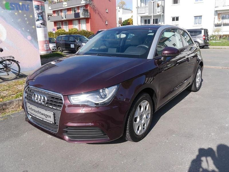 Rot Gebraucht 2012 Audi A1 Attraction Kleinwagen | 5.490 € (Guter Preis) - Bild 1/4