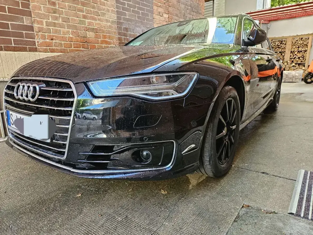 Gebraucht Audi A6 Ambiente 190 PS (139 kW) 2015 Schwarz Kombi