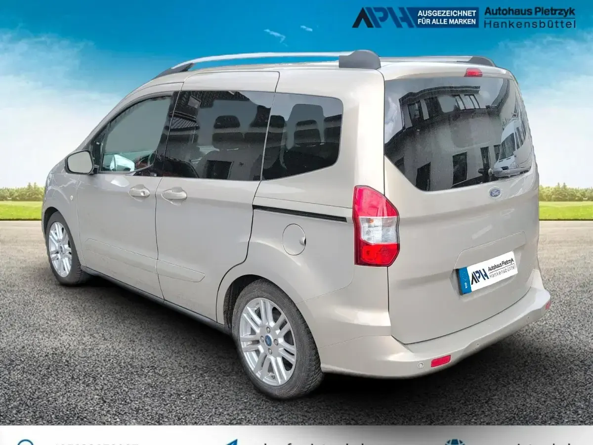 Gebraucht Ford Tourneo Courier Titanium 101 PS (74 kW) 2014 Grau Van / Kleinbus