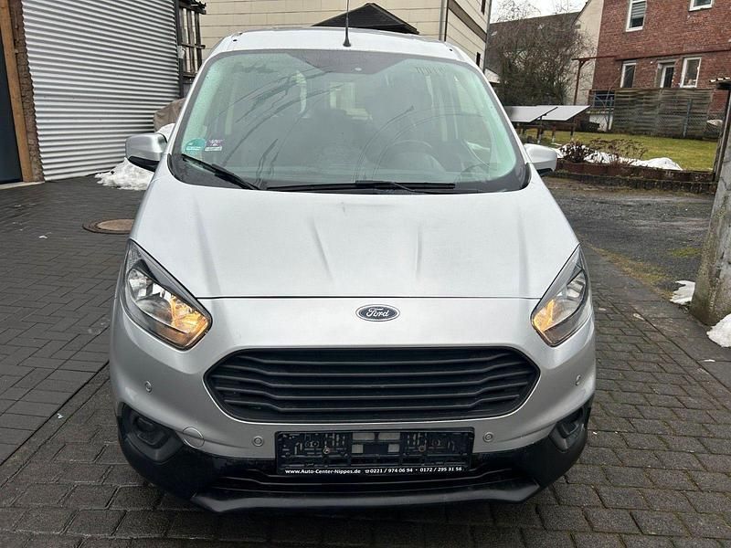 Second-hand Ford Transit 101 CP (74 kW) 2019 Argintiu Break