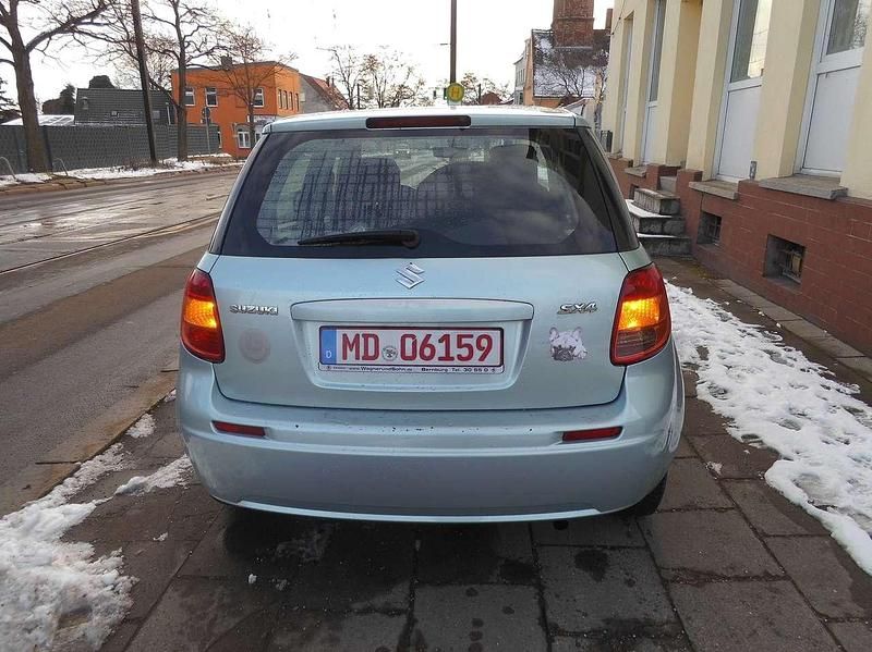 Gebraucht Suzuki SX4 99 PS (72 kW) 2006 Blau Kleinwagen
