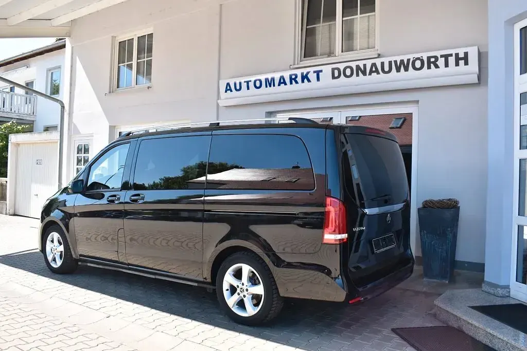 Gebraucht Mercedes V220 Edition 163 PS (119 kW) 2021 Schwarz Van / Kleinbus