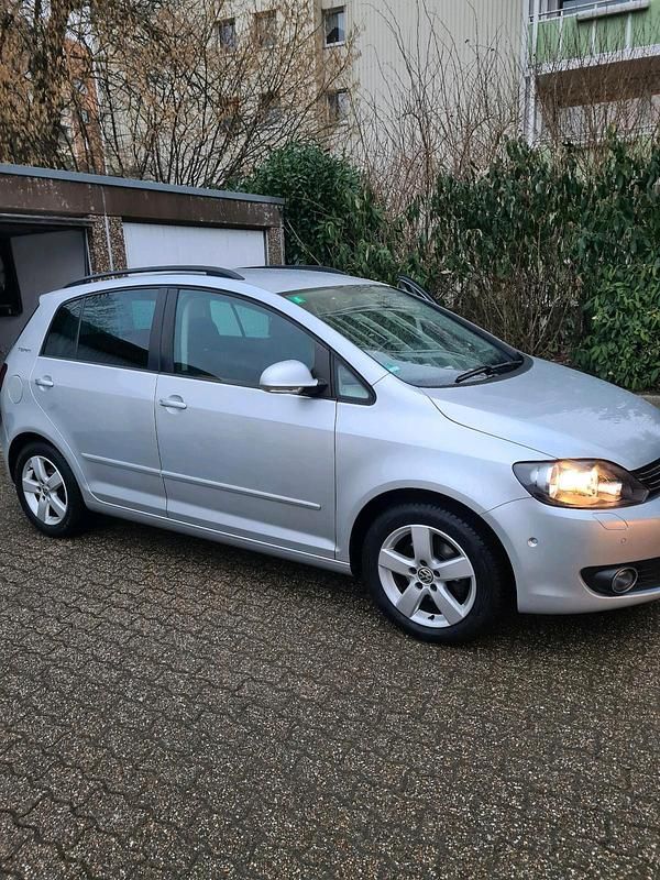 Grau Gebraucht 2010 VW Golf Plus Cross Van / Kleinbus | 4.800 € (Fairer Preis) - Bild 1/4