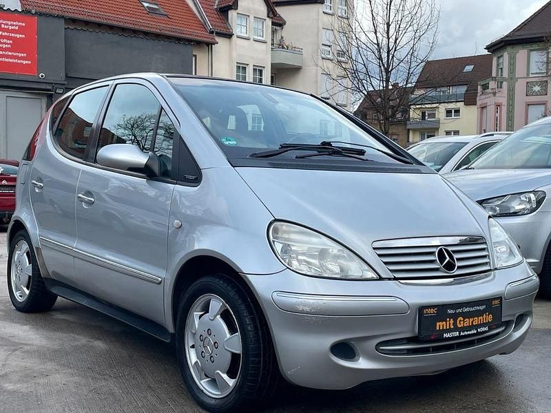 Gebraucht Mercedes B170 Avantgarde 95 PS (69 kW) 2007 Silber Van / Kleinbus