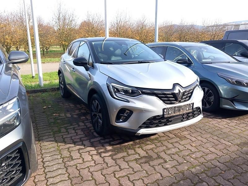 Gebraucht Renault Captur Techno 140 PS (102 kW) 2022 Highland grau metallic / dach: s SUV