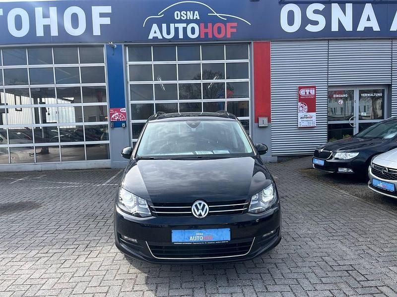 Gebraucht VW Sharan Comfortline 150 PS (110 kW) 2017 Schwarz Van / Kleinbus